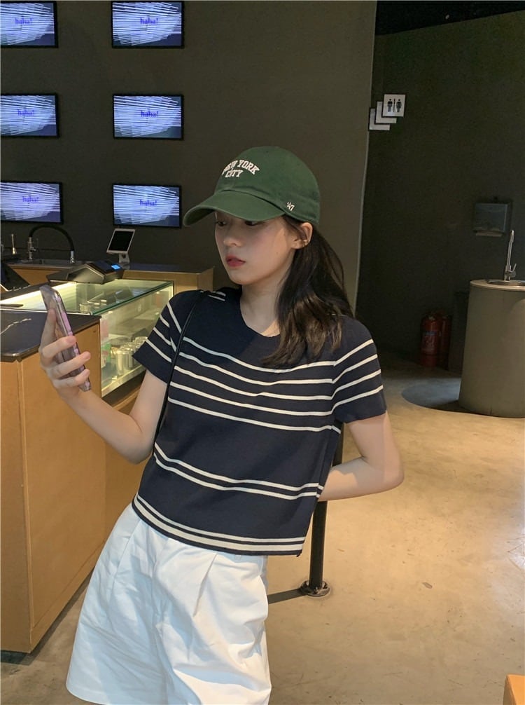 【tops】ストライプ柄ニットトップスG21082