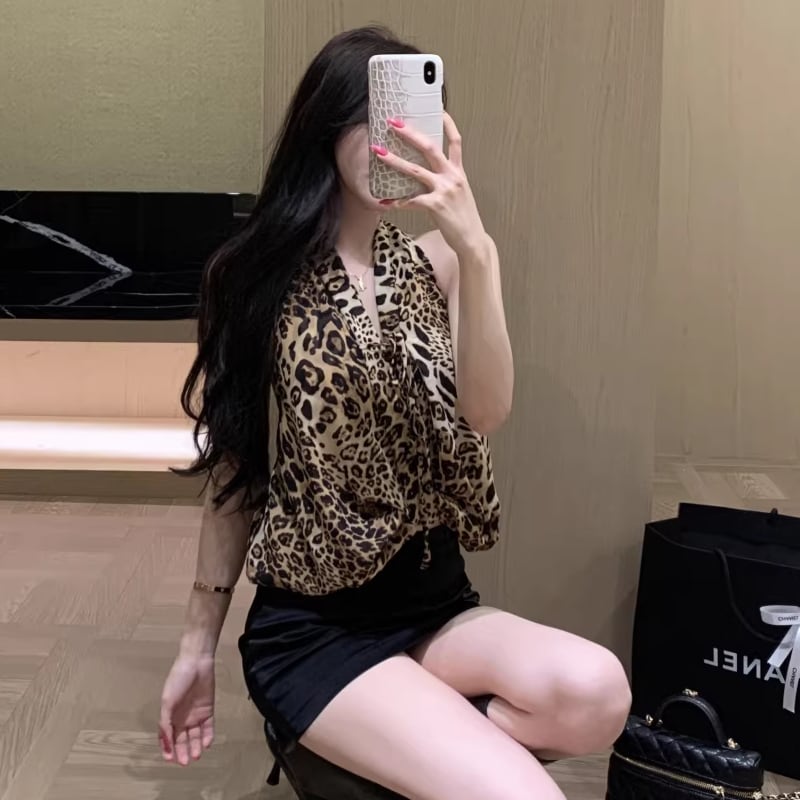 【tops】ヒョウ柄ホルターネックトップス Q8255