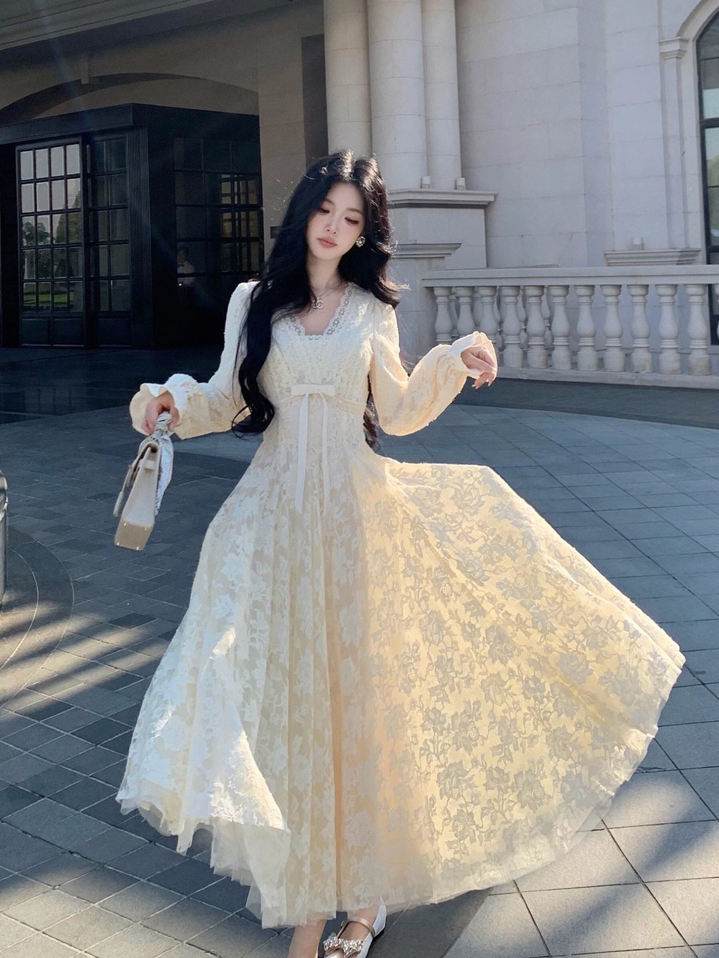 【dress】Vネックロングレースワンピース Q7563
