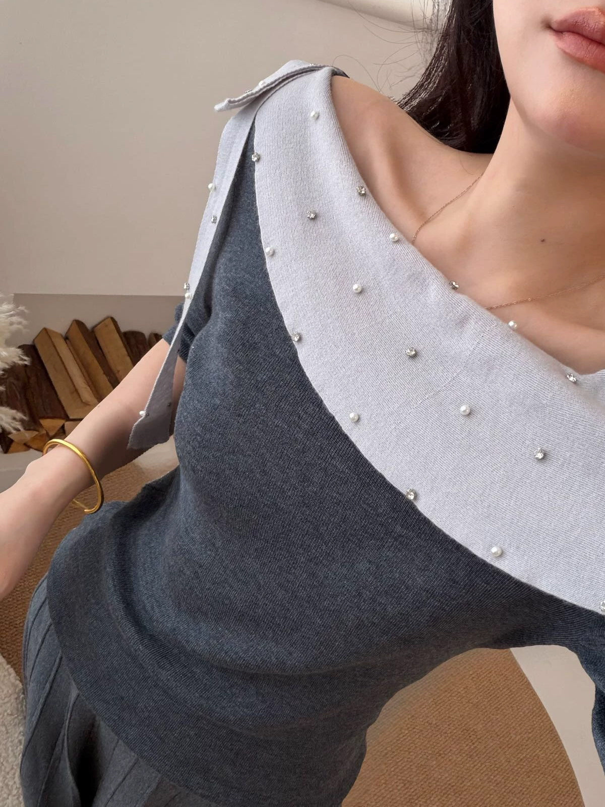 【tops】ラインストーン付きロールカラーニットトップス Q9076