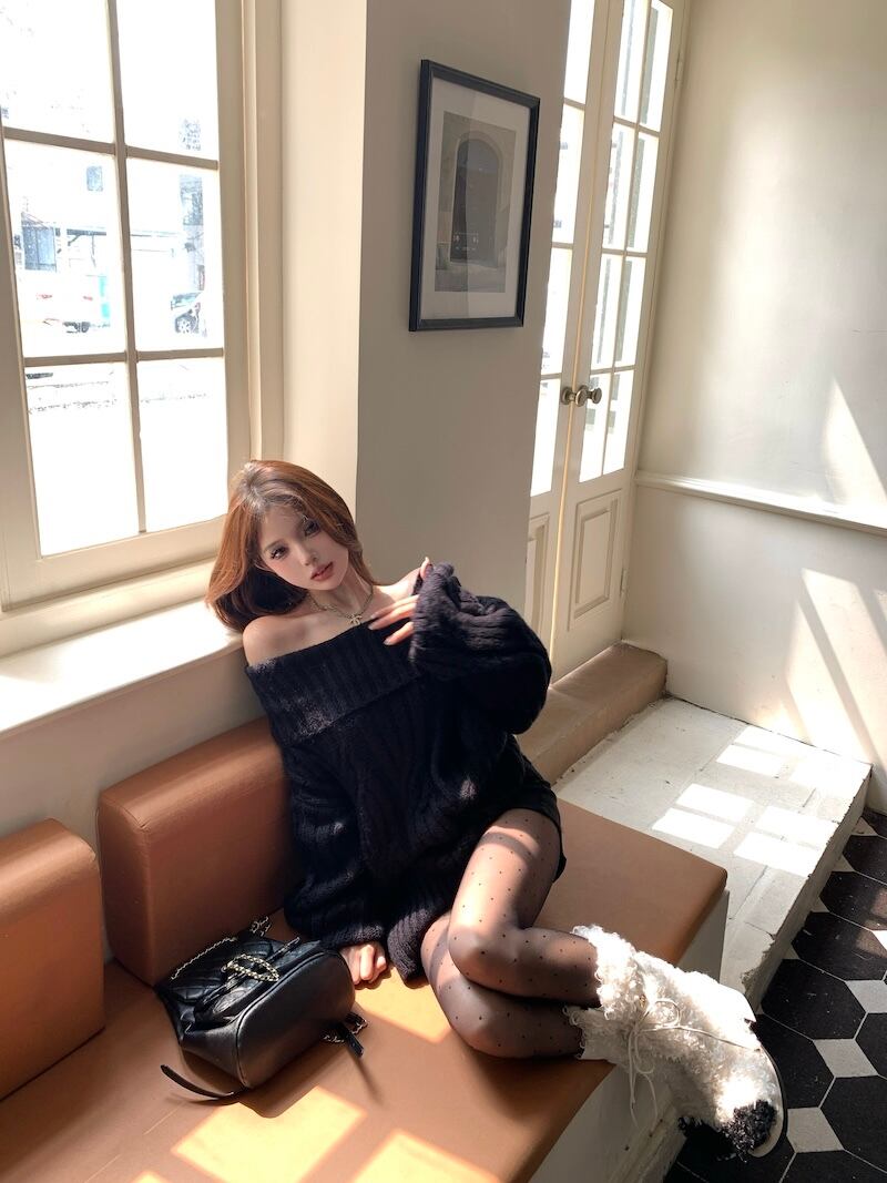 【tops】オフショルダーラップニットセーター　M27604