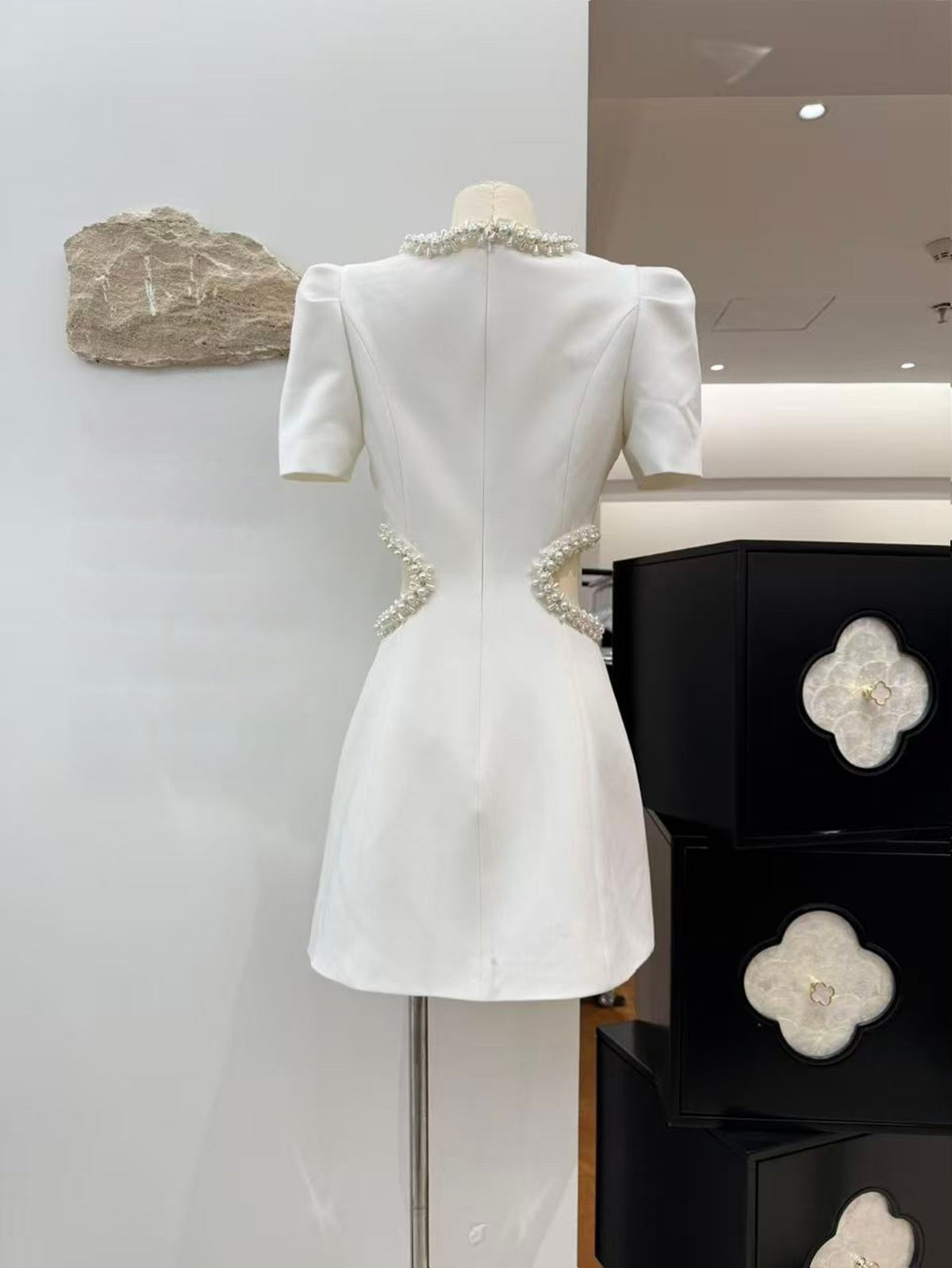 【dress】パールウエストカットミニワンピース Q8769