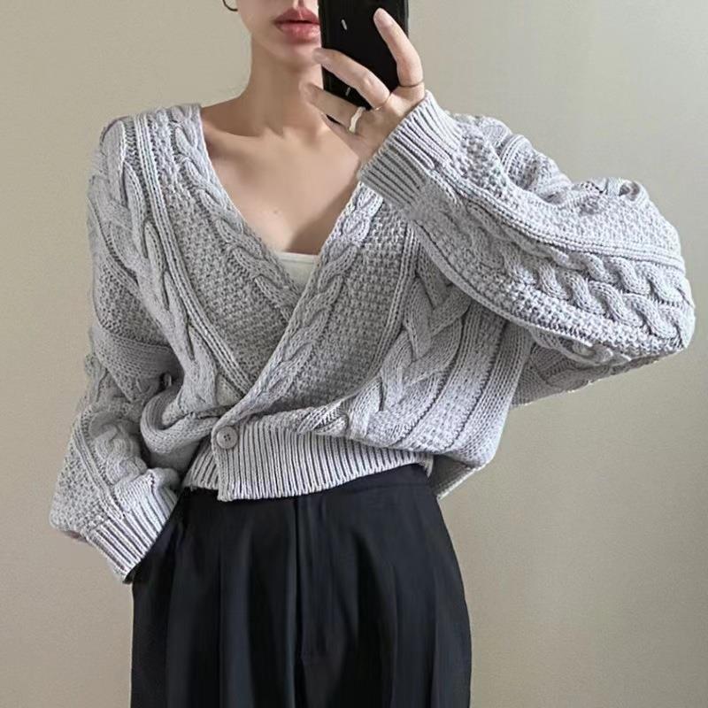 【tops】Vネックニットセーター　M25600