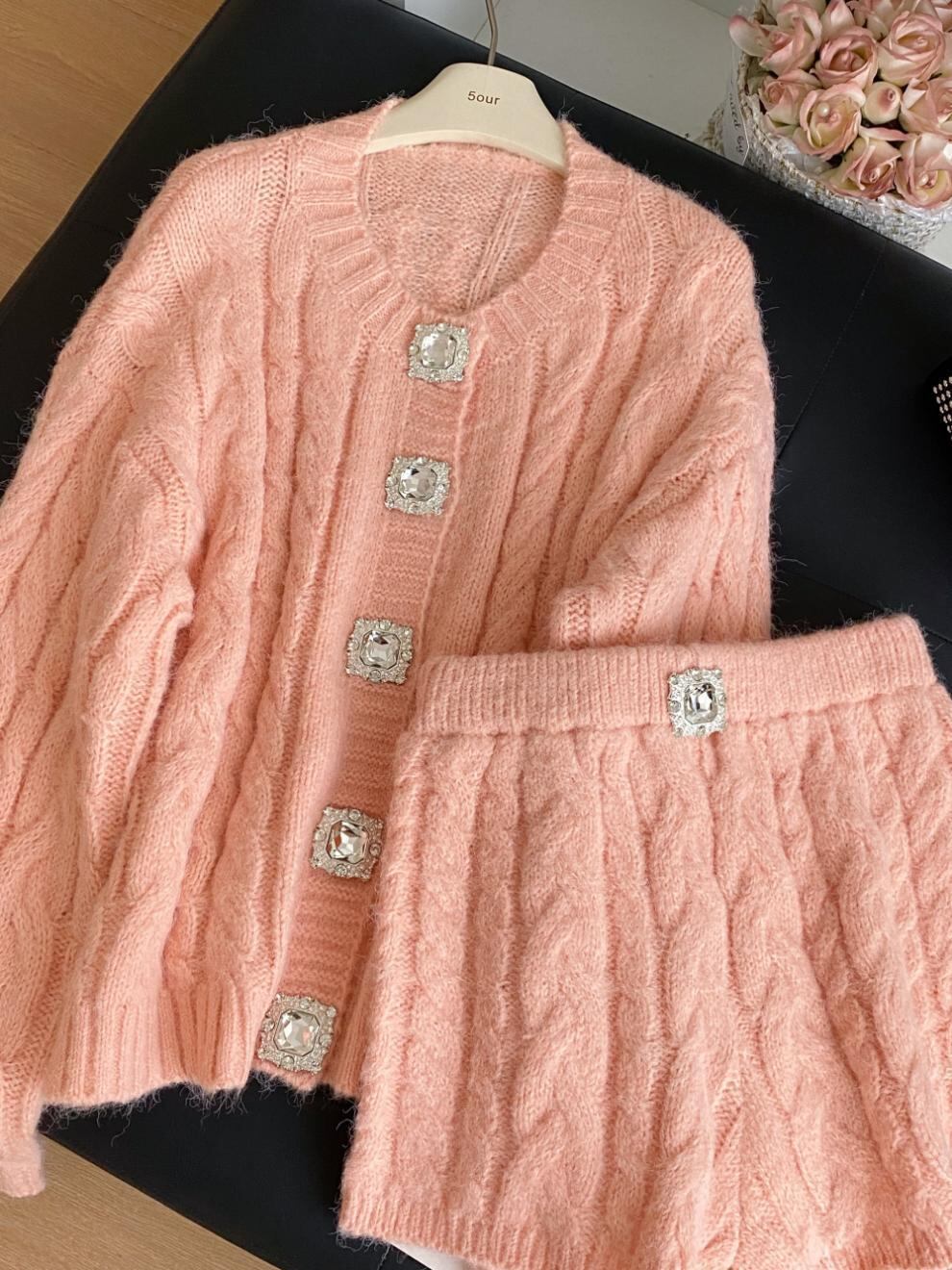 【set】ビジューボタンカーディガン×ショートパンツセット　N3395