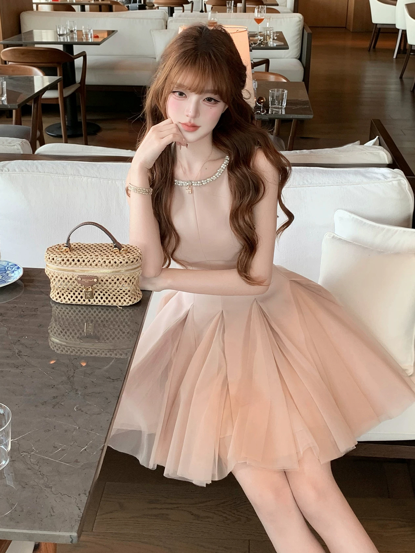 【dress】 ラインストーン付きノースリーブチュールドッキングフレアワンピース Q8881