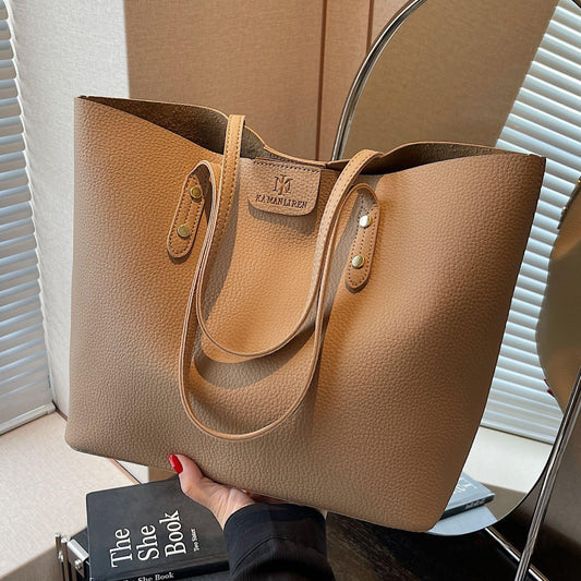 【小物】4色大容量ショルダーバッグF8174