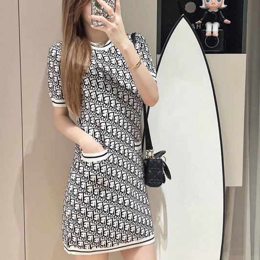 【dress】2色英字柄デートワンピースF7674