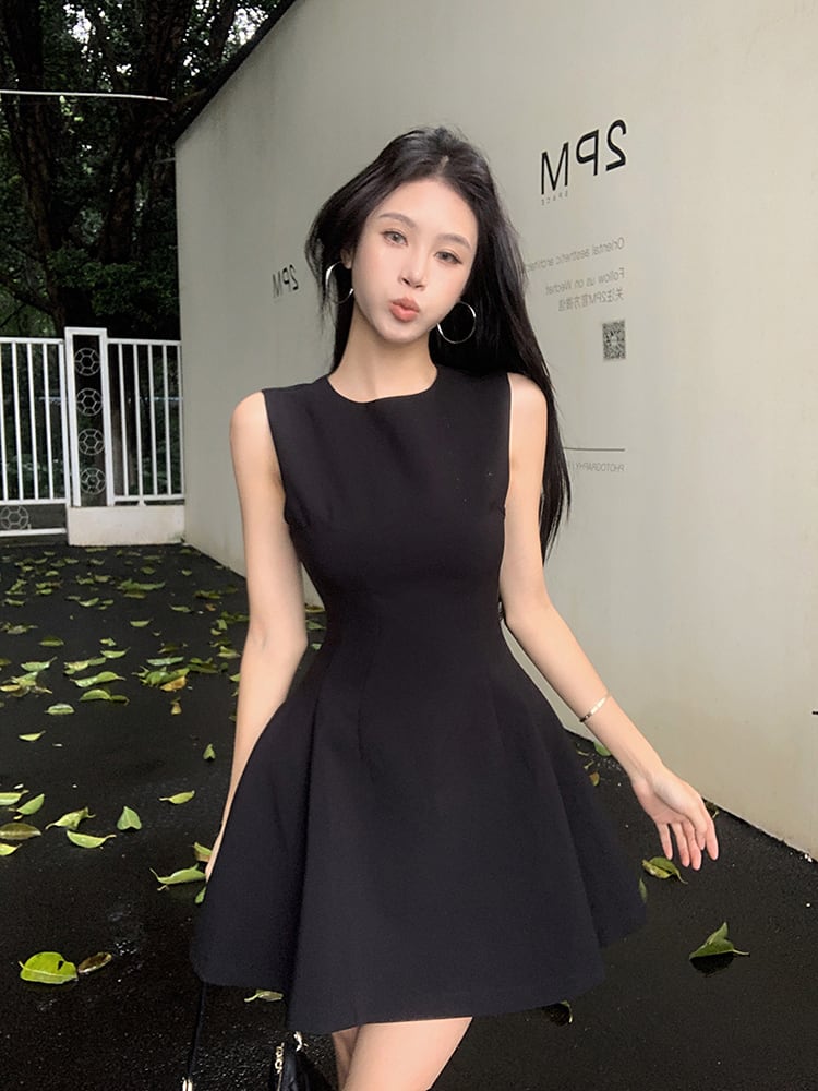 【dress】ノースリーブ美シルエットワンピース　N2662
