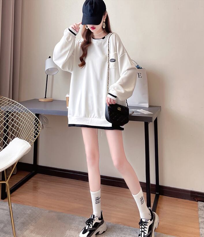 【tops】ラウンドネック長袖偽二つ切り替え英字柄ゆったり着回しパーカーF0676