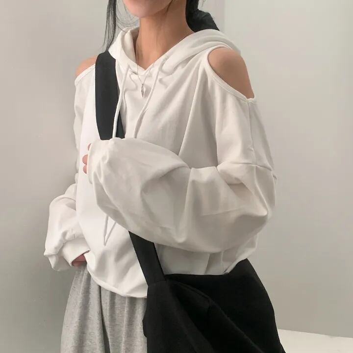 【tops】オフショルダーフーディーパーカー　M18906