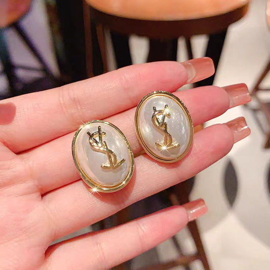 【小物】英字柄ピアスアクセサリーG22321