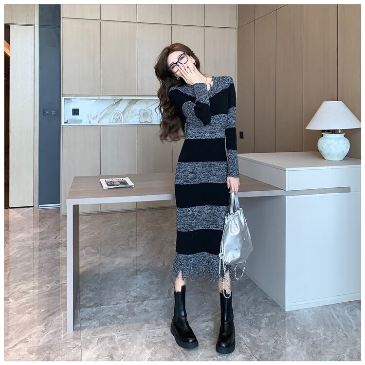 【dress】ボーダー柄ニットワンピース　M18572