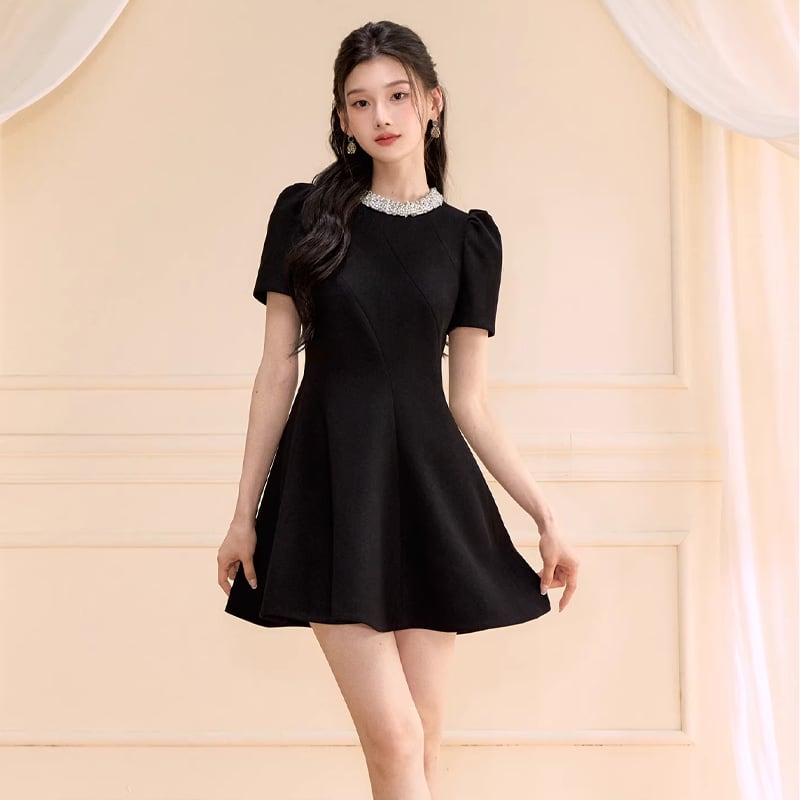 【dress】パール付きAラインフレアワンピース Q8463