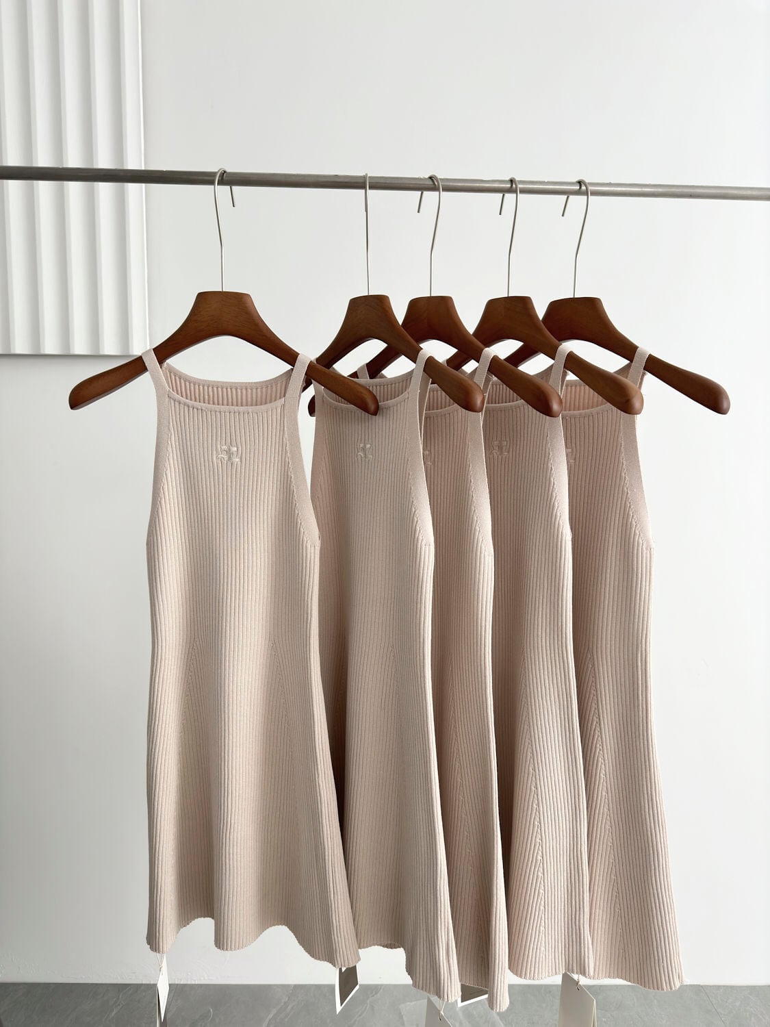 【dress】キャミワンピース　M24430
