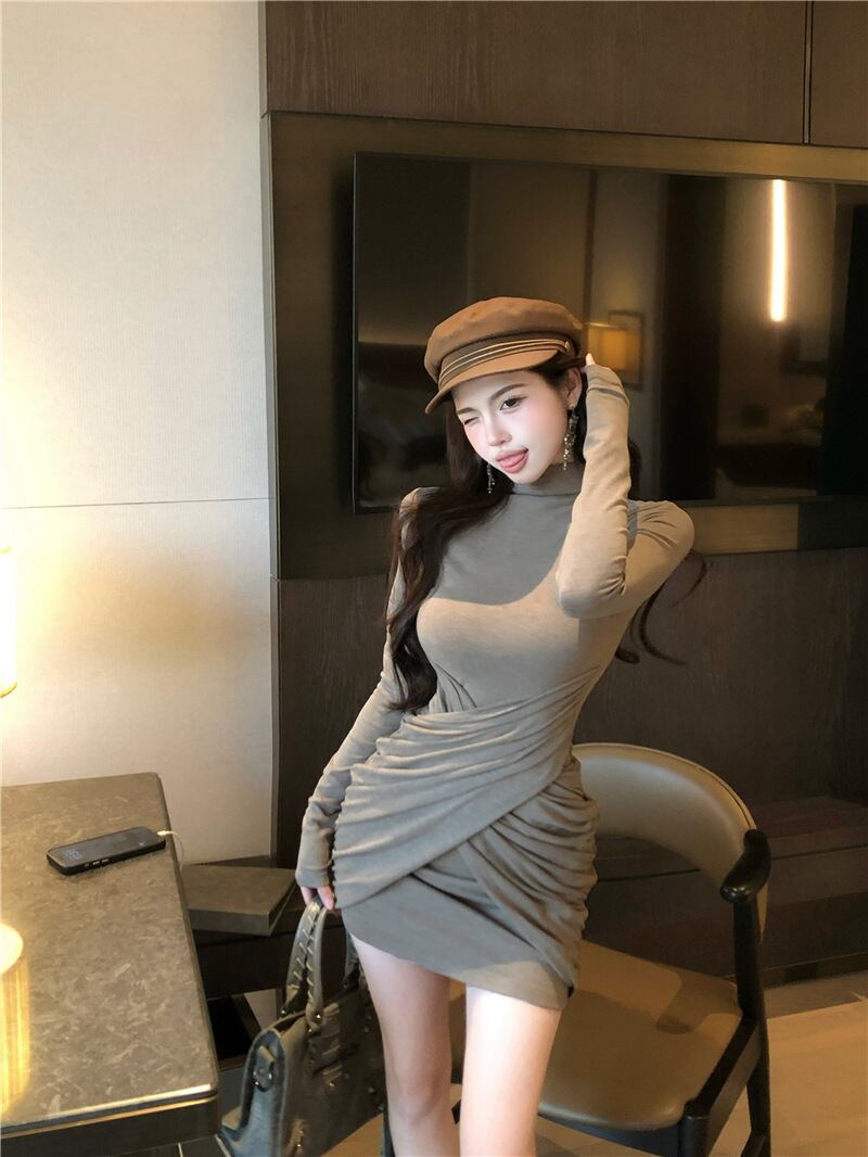 【dress】クロス切り替えワンピース　M28381