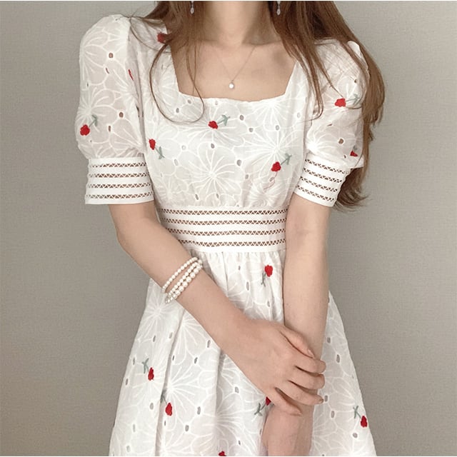 【dress】気質スウィート刺繍着痩せスクエアネック透かし彫りパフスリーブ花柄配色ワンピースF0035