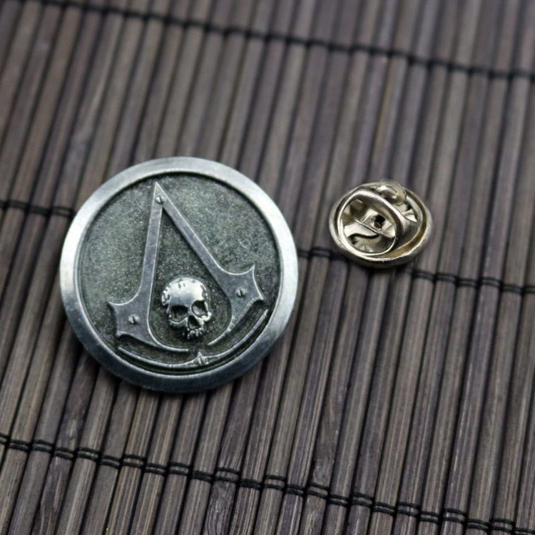 【GOODS】アサシン クリード プローチ Q2231