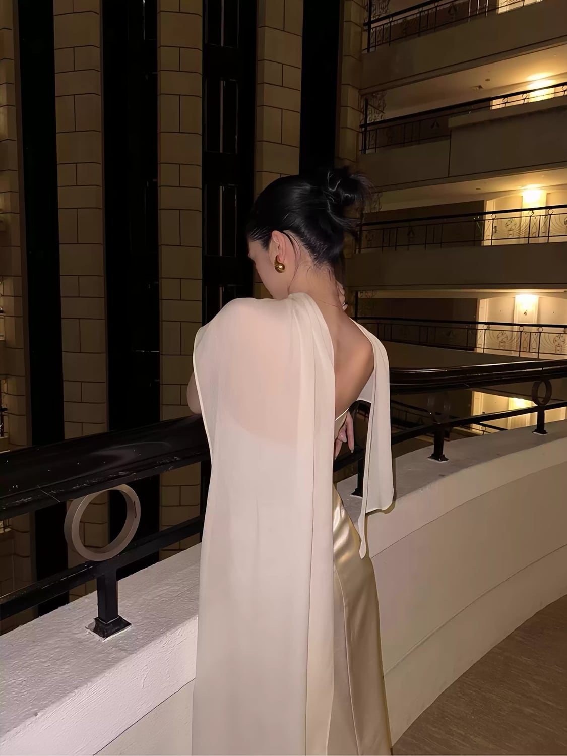 【dress】スカーフ付きオフショルダーロングドレス Q7794