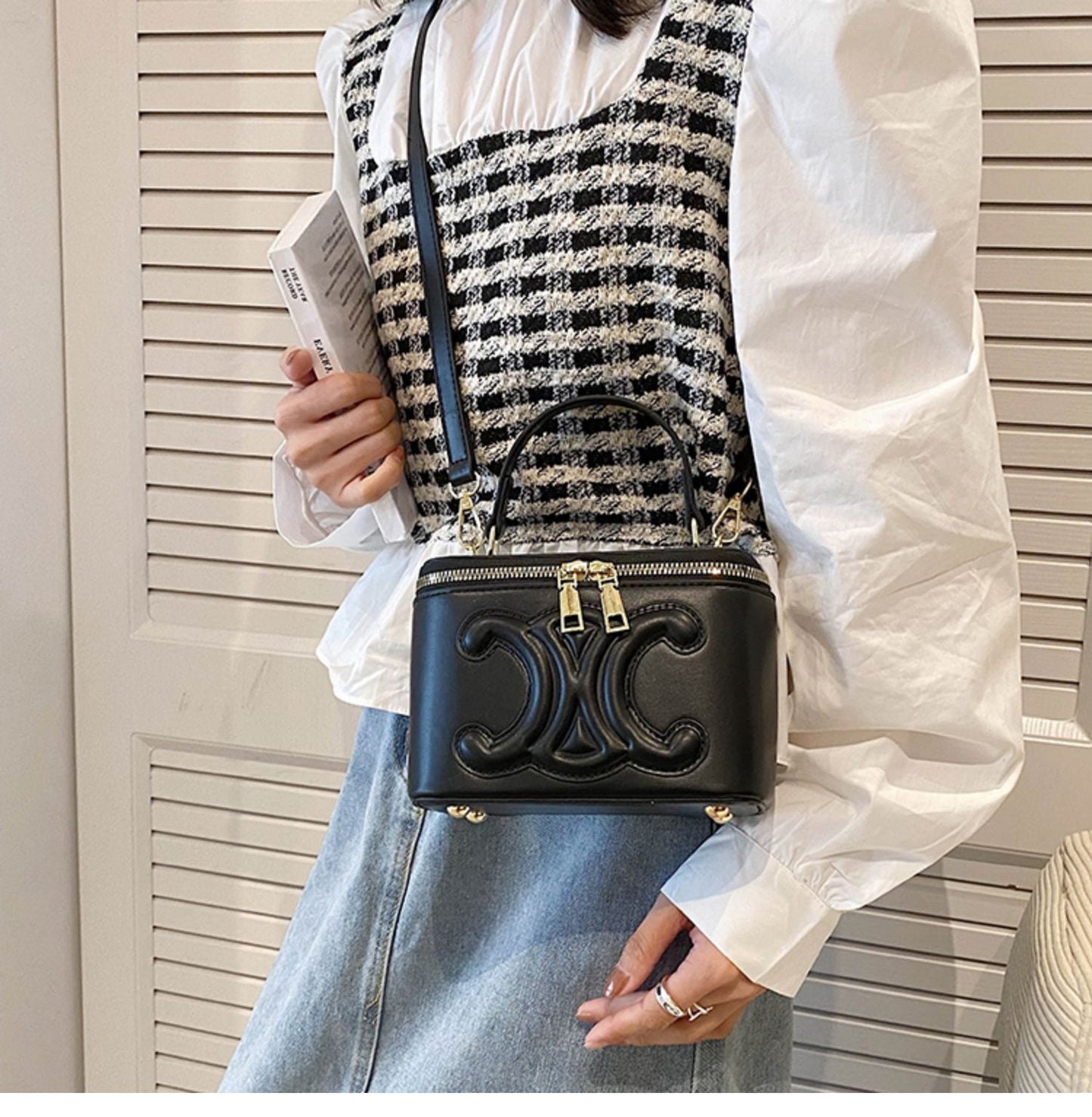 【小物】INS風メッセンジャーバッグG21591