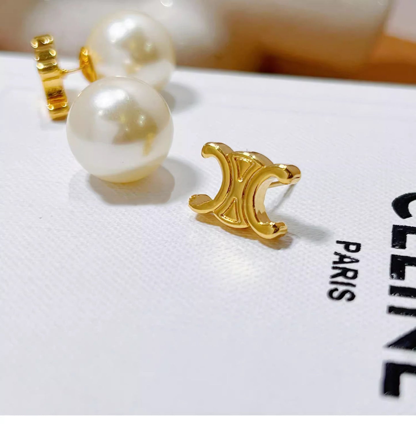 【小物】ビーズ英字柄ピアスアクセサリーG21608