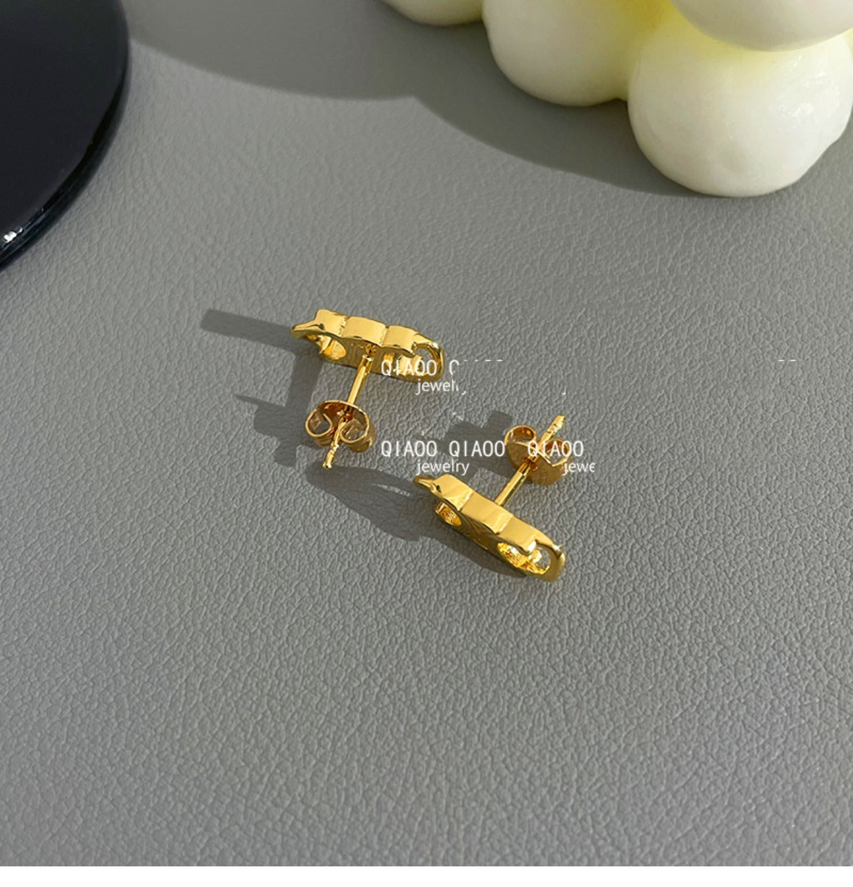 【小物】英字柄ピアスアクセサリーG21616