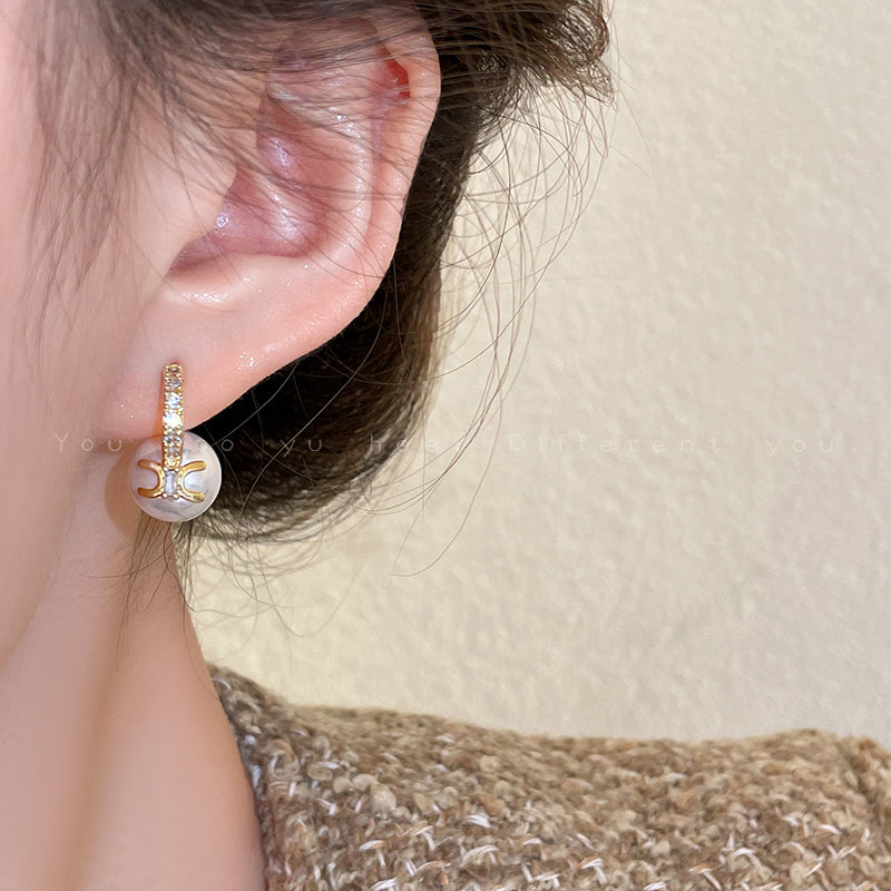 【小物】パール英字柄ピアスアクセサリーG21617