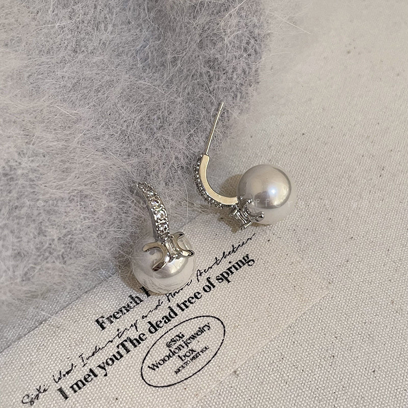 【小物】パール英字柄ピアスアクセサリーG21617