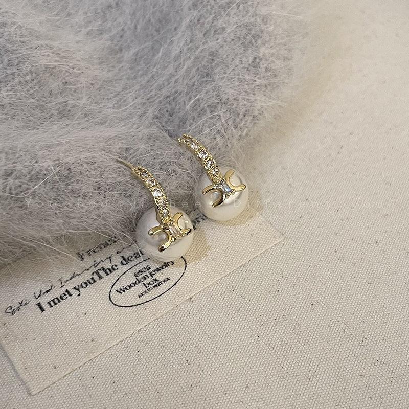 【小物】パール英字柄ピアスアクセサリーG21617