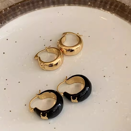 【小物】英字柄ピアスアクセサリーG21619