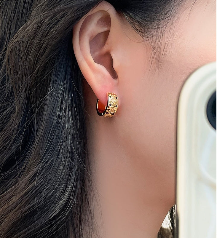 【小物】英字柄ピアスアクセサリーG21652