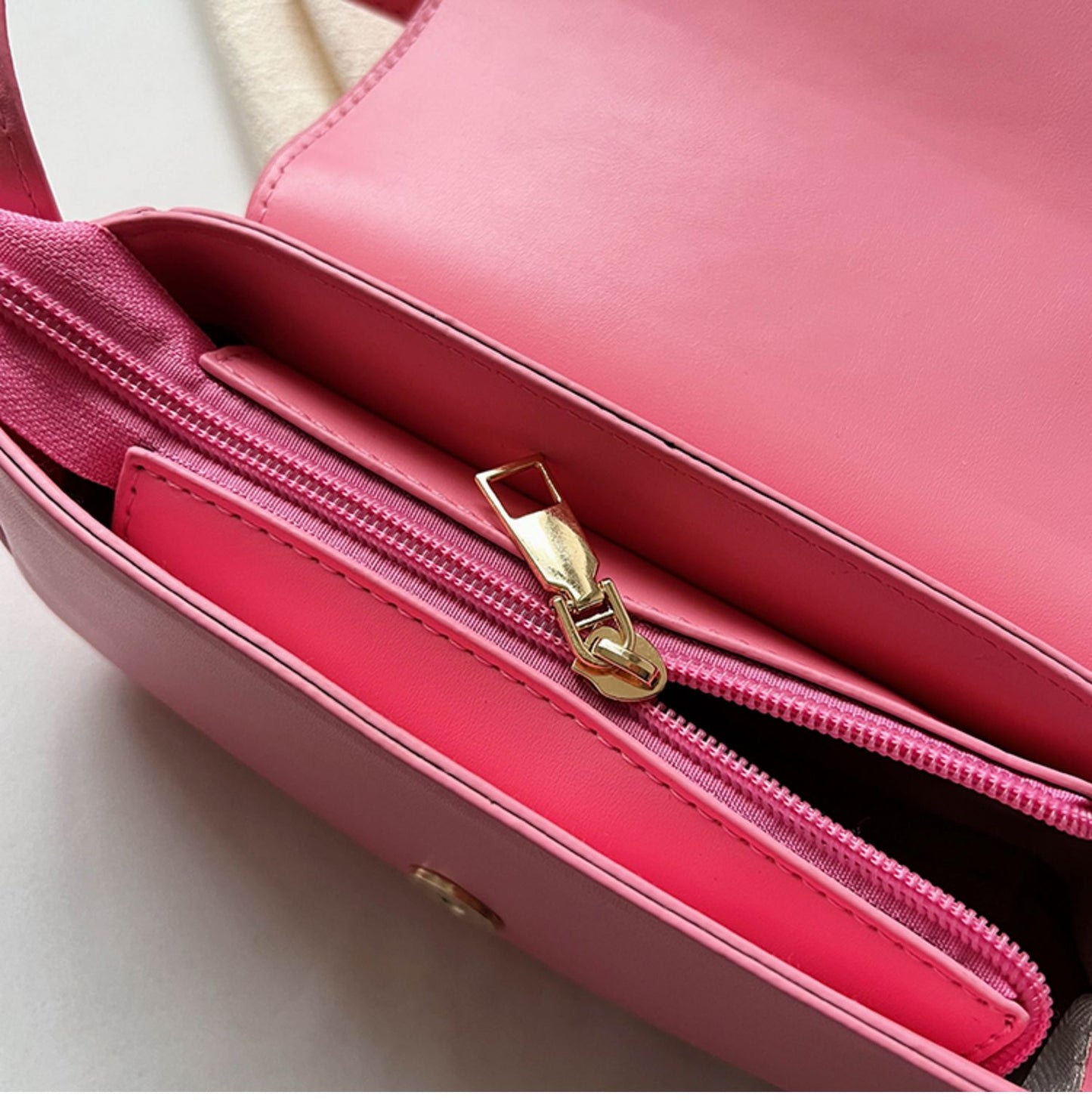 【小物】ファッションメッセンジャーバッグG21756