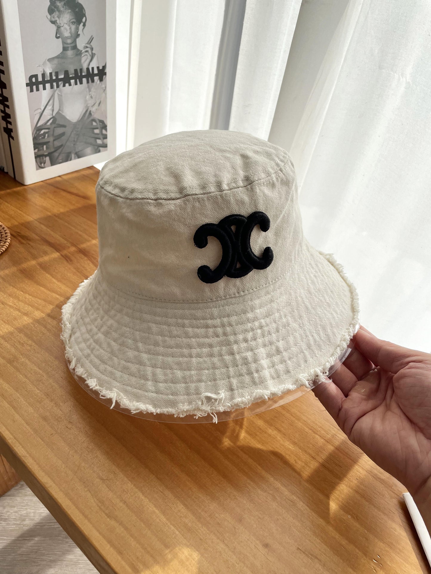 【小物】英字柄小顔効果サファリハットG21759