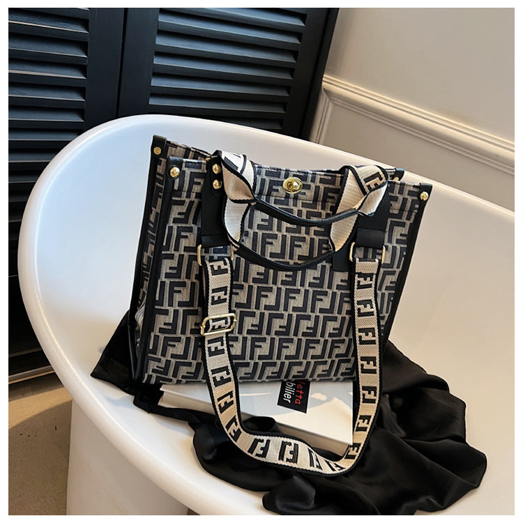 【小物】プリントOL通勤ショルダーバッグG21799