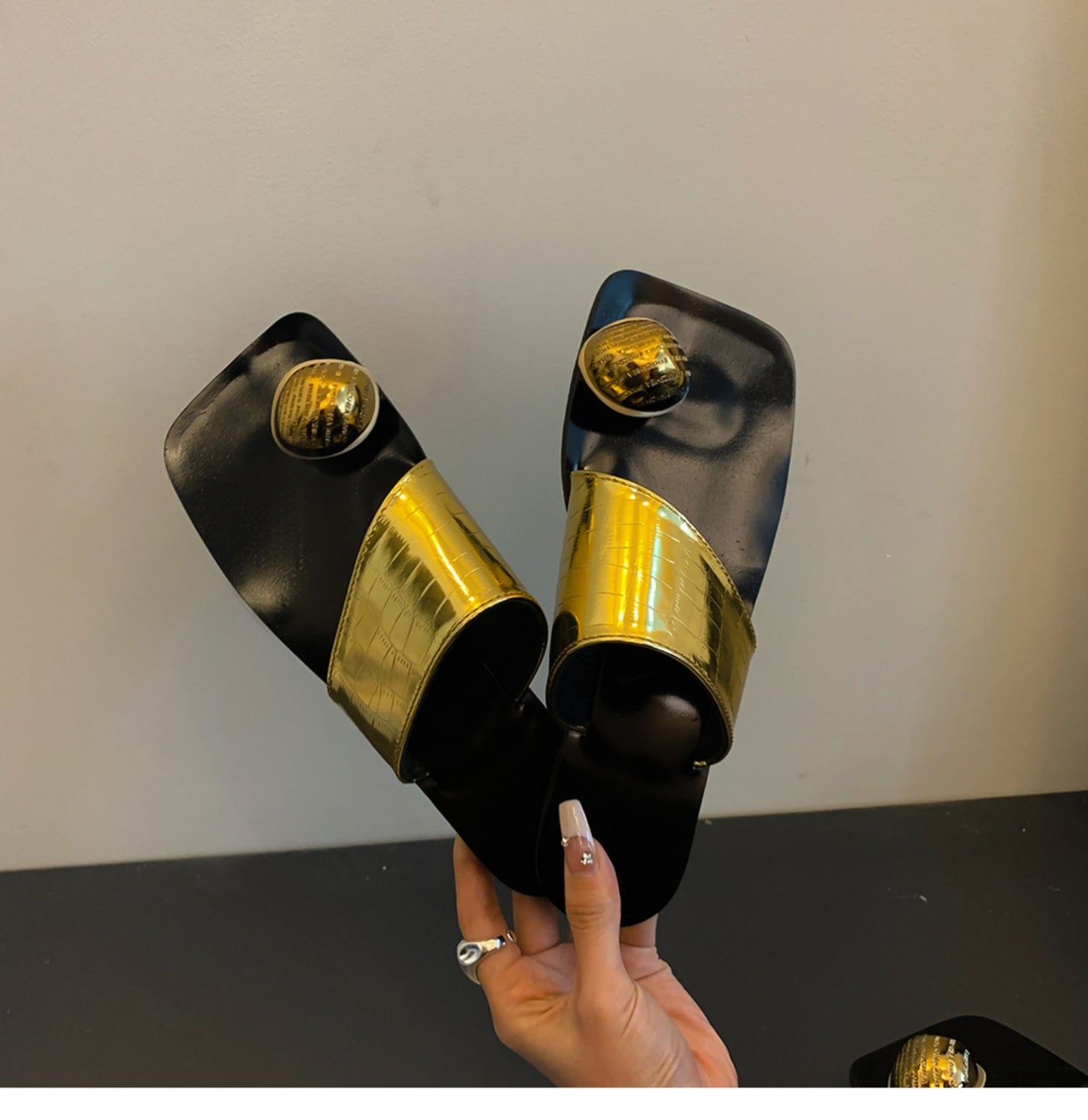 【shoes】3色スクエアトゥサンダルG21870