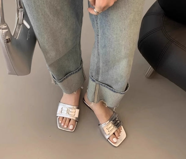 【shoes】スクエアトゥサンダルG21880