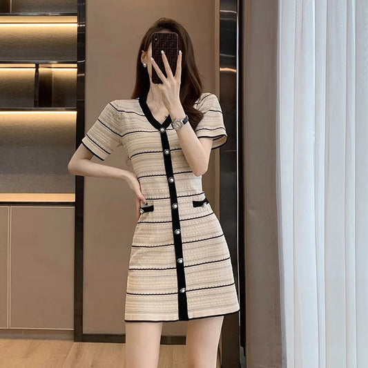 【dress】VネックニットワンピースG21889