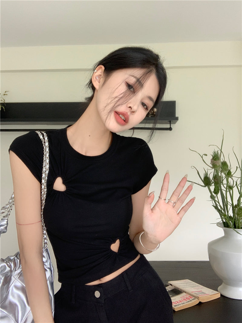 【tops】ラウンドネックハート柄TシャツG22063