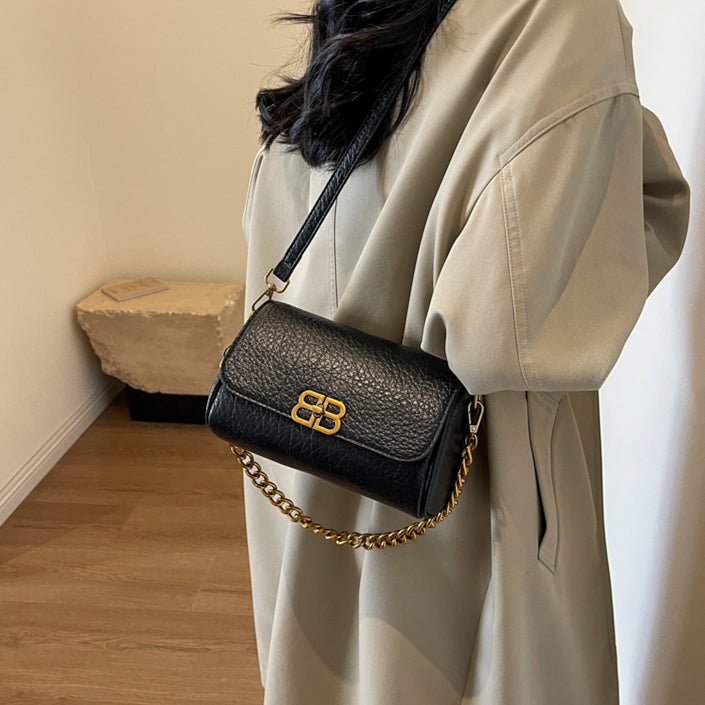 【小物】合わせやすいメッセンジャーバッグG22222