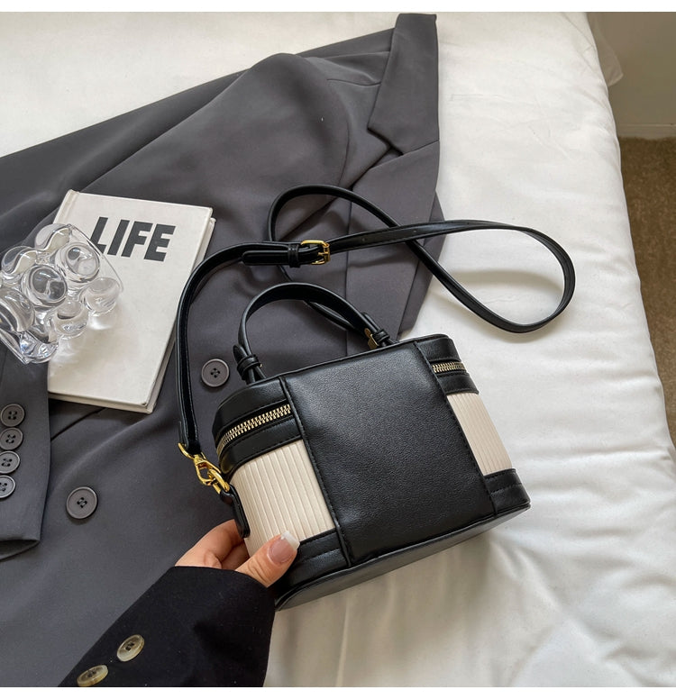 【小物】バケツ型メッセンジャーバッグG22230