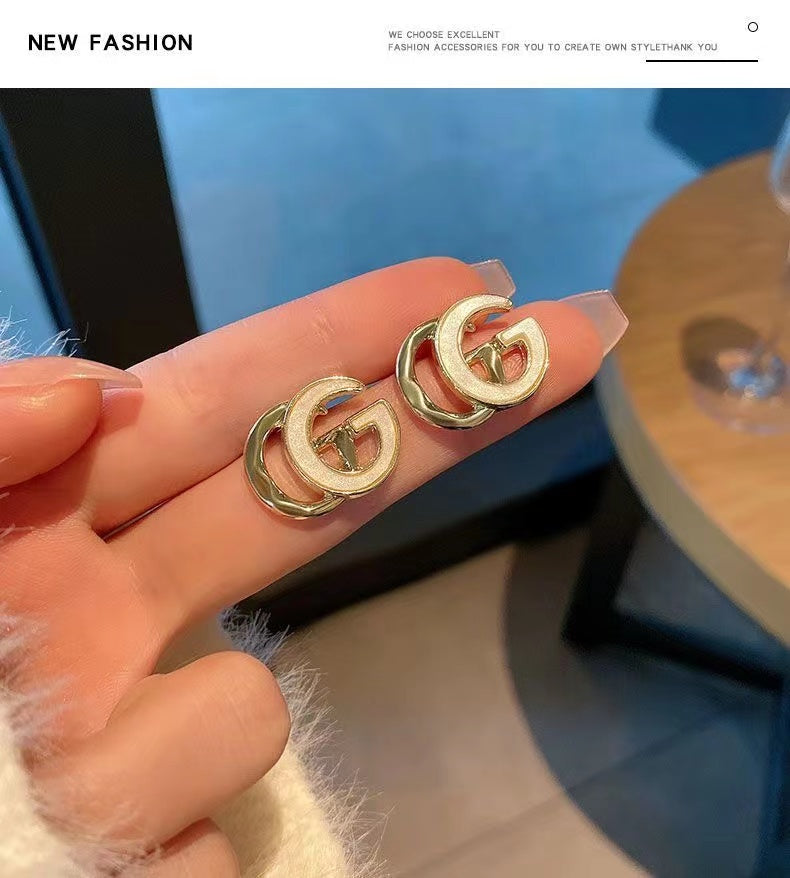 【小物】2色ピアスアクセサリーG22316