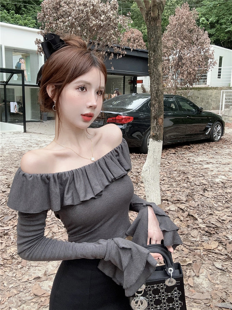 【tops】オフショルダーフレアスリーブTシャツG22554