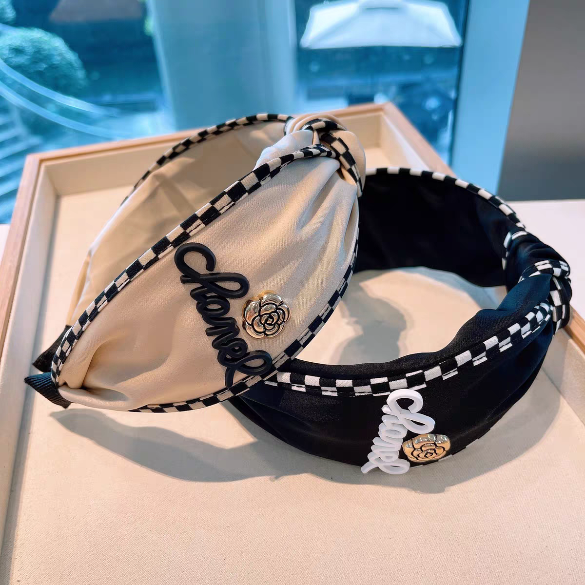 【小物】2色カチューシャヘアアクセサリーG22605