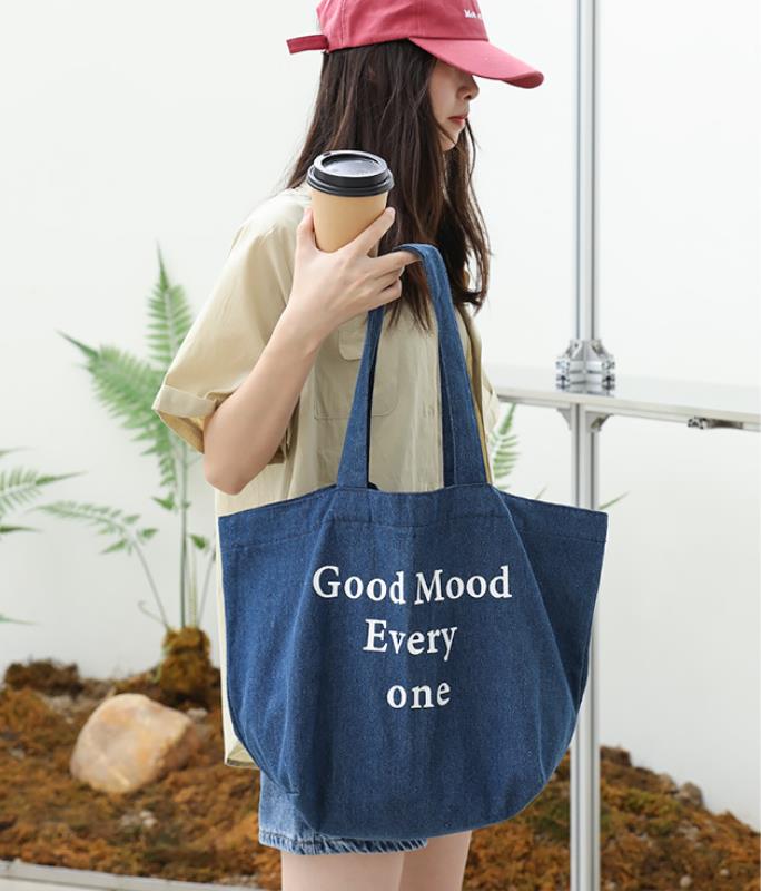 【小物】2色大容量ショルダーバッグF7872