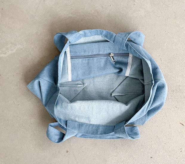 【小物】2色大容量ショルダーバッグF7872