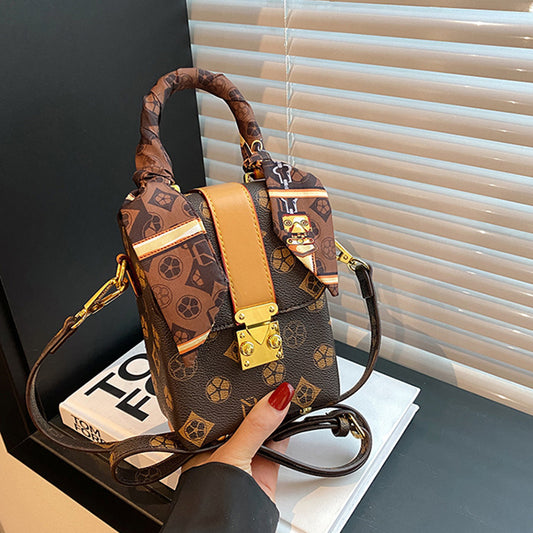 【小物】2色メッセンジャーバッグG22737