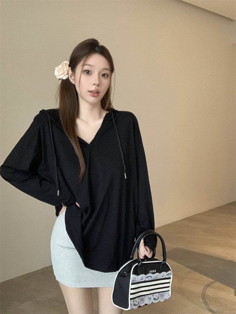 【tops】フード付き長袖TシャツG22894