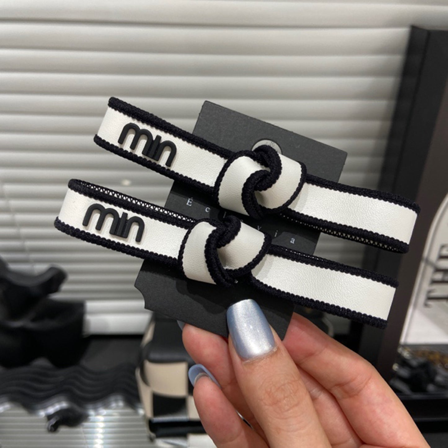 【小物】2色ヘアクリップアクセサリーG23026