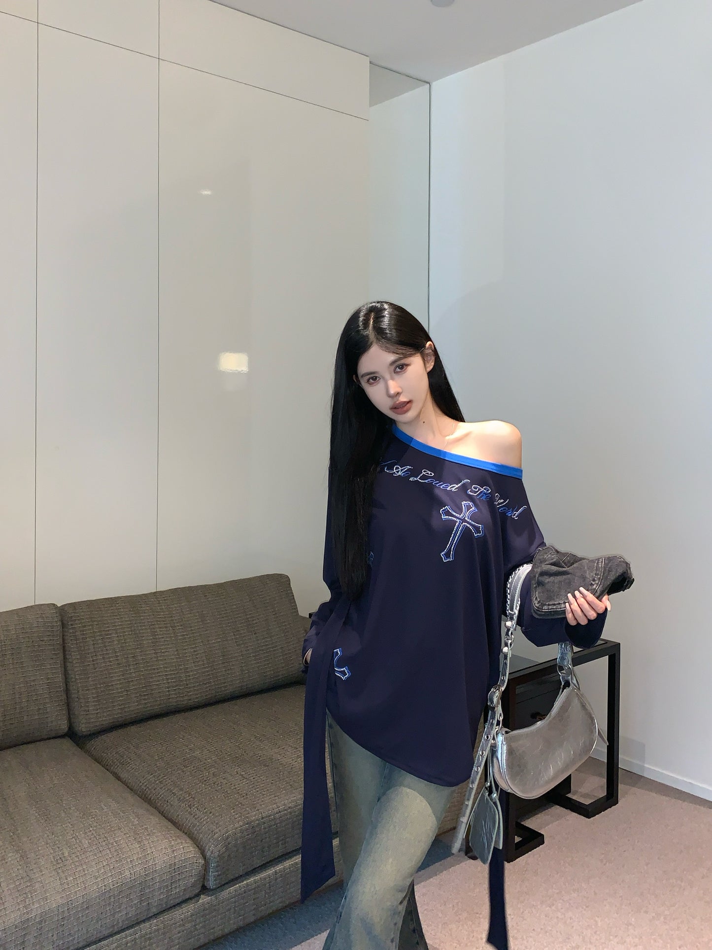 【tops】オブリークネックプリントTシャツG23093