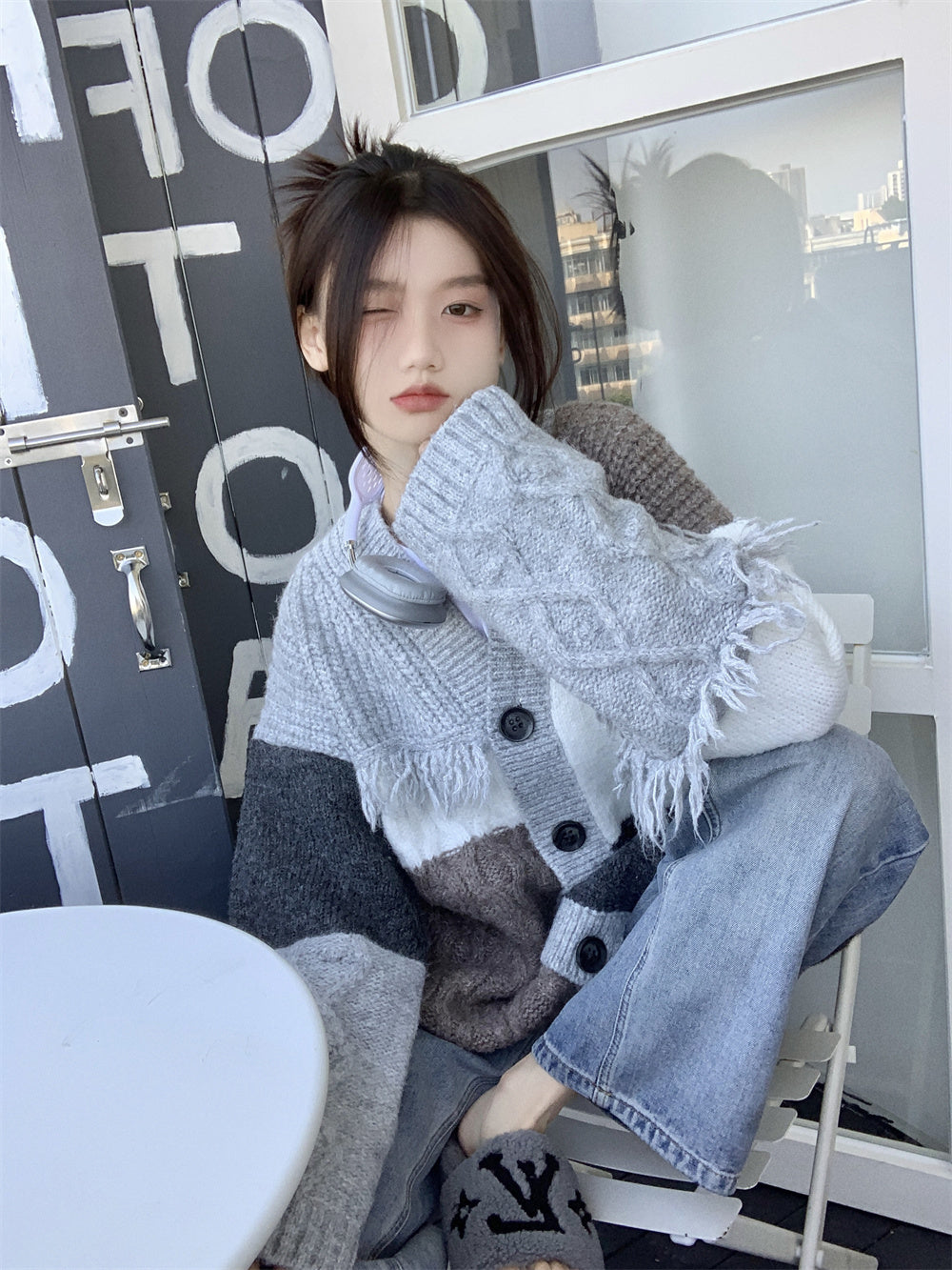 【outer】VネックニットカーディガンG23205