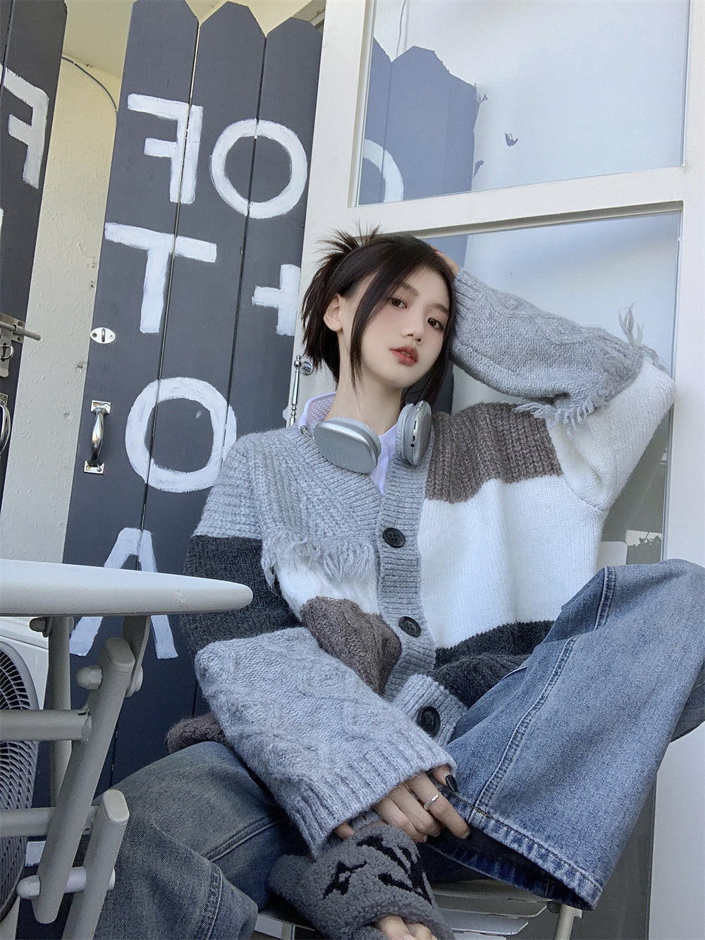 【outer】VネックニットカーディガンG23205